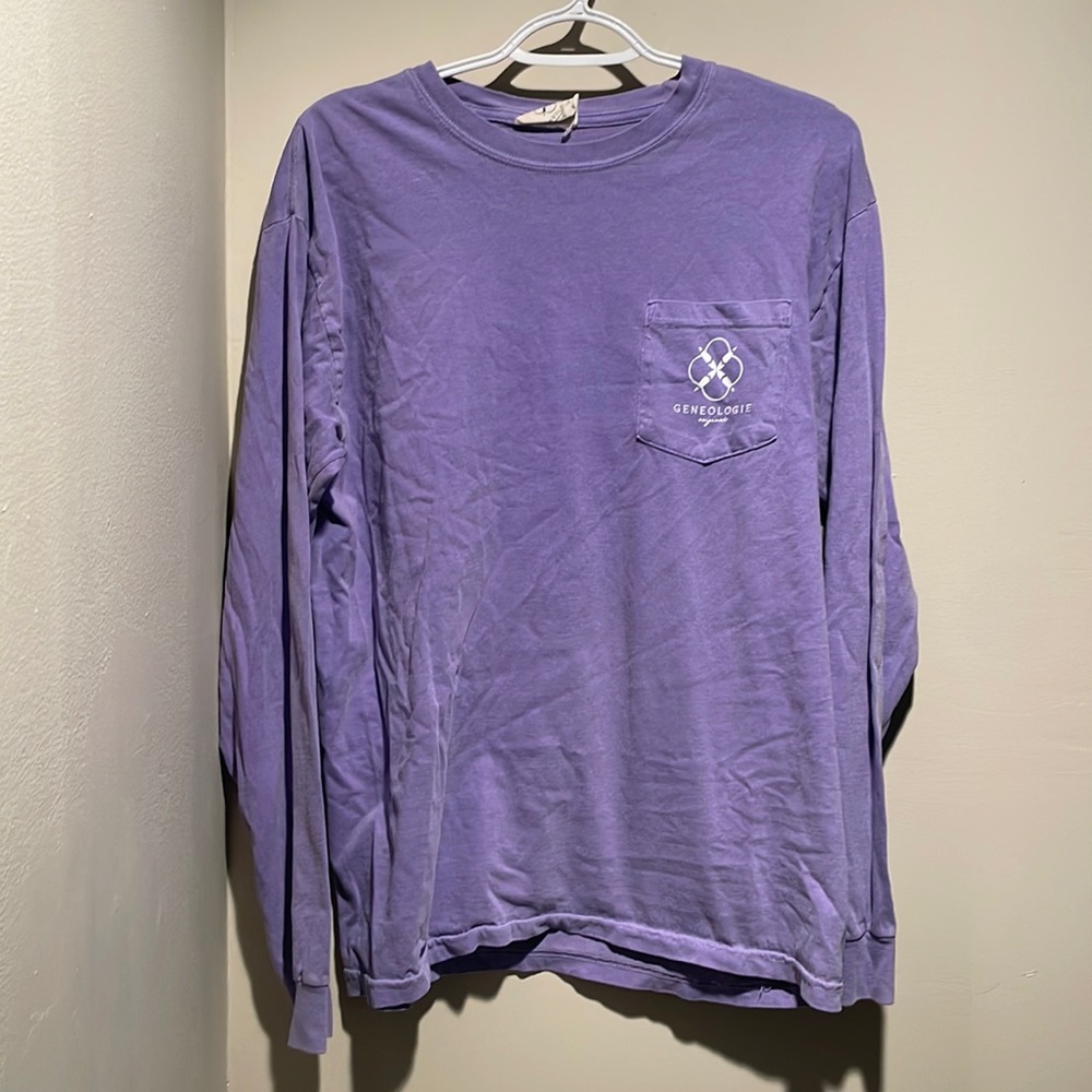 Used Geneologie long sleeve (M)